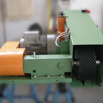 Belt grinders for lathes